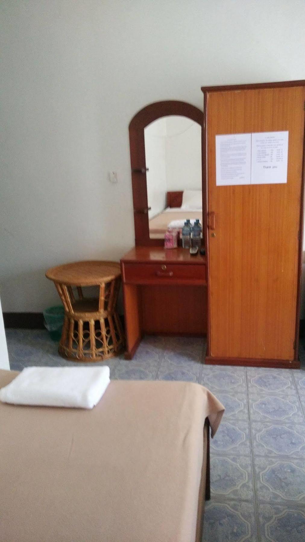 Chanthasom Guesthouse Ban Nongdouang Kültér fotó