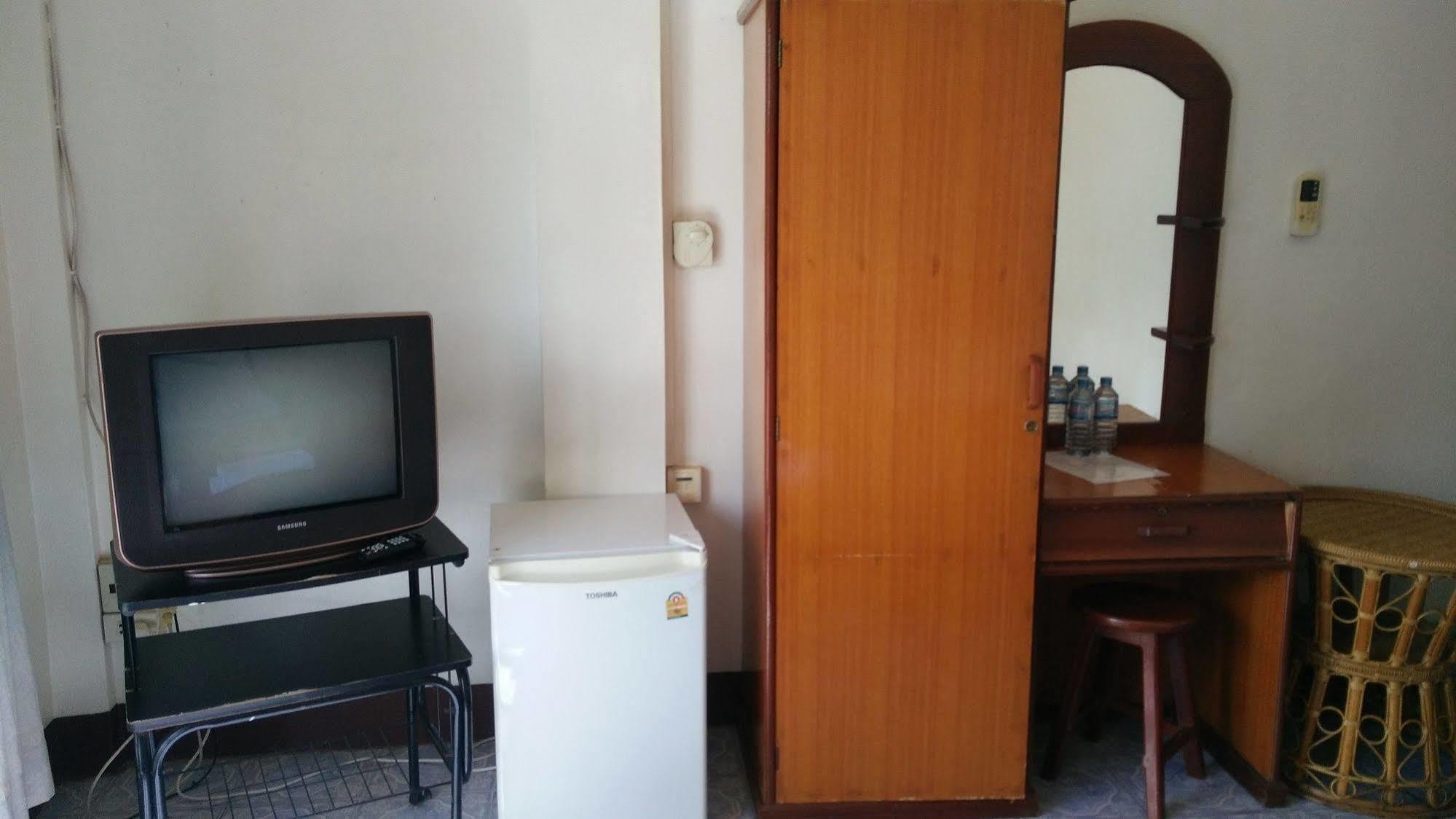 Chanthasom Guesthouse Ban Nongdouang Kültér fotó